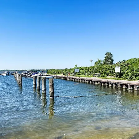 Strandlaeufer By Interhome Altefähr