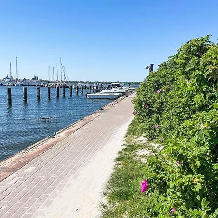 Strandlaeufer By Interhome *