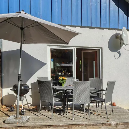 Strandlaeufer By Interhome Altefähr