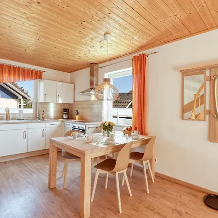 Strandlaeufer By Interhome Prázdninový dům